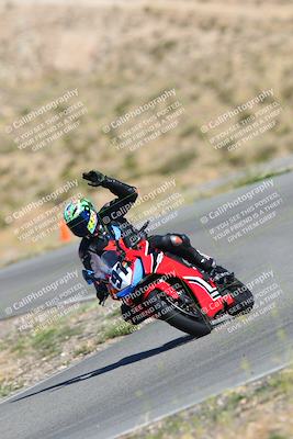 media/Oct-14-2023-TrackXperience (Sat) [[0517685739]]/Level 3/session 2 turn 4 RED FLAG/